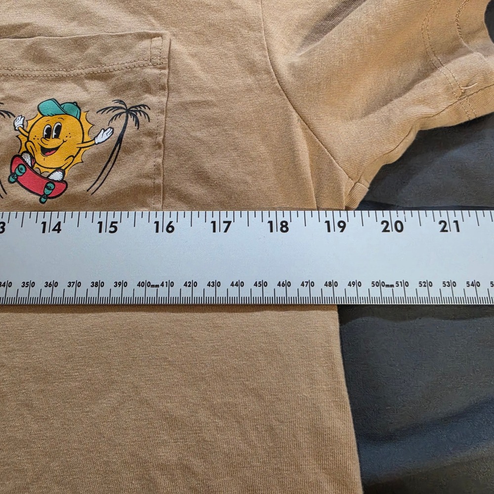 Free Planet Mens Small Tan Skateboarding Sun Graphic Pocket T-Shirt Dope Moves - Picture 6 of 9
